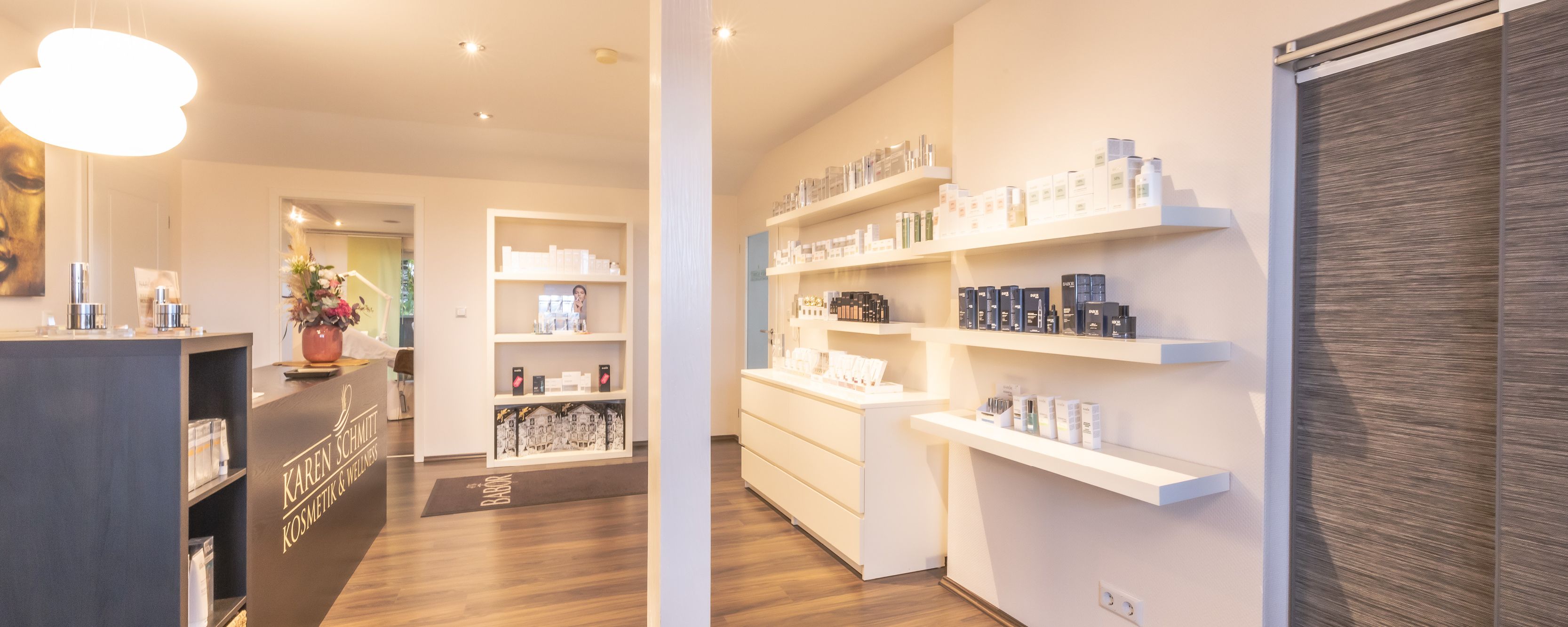 Slider Institut Theke